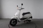 500W/1000W/1500W/2000W Brushless Motor Electric Scooter for Adults Max. Speed 40