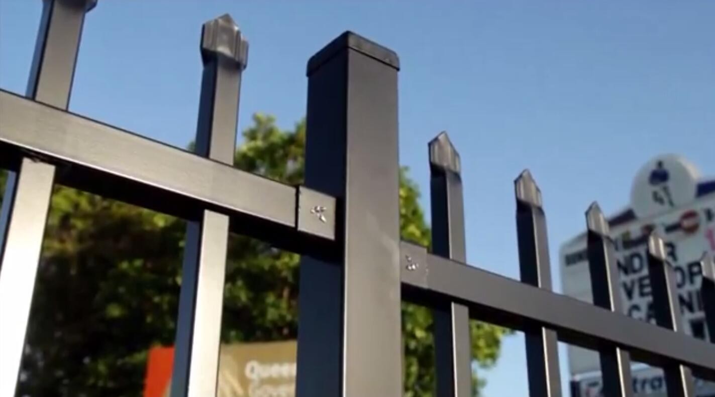 Spear Top fixed fence panel 1.2mx2.4m galvanized steel Black/cream colour