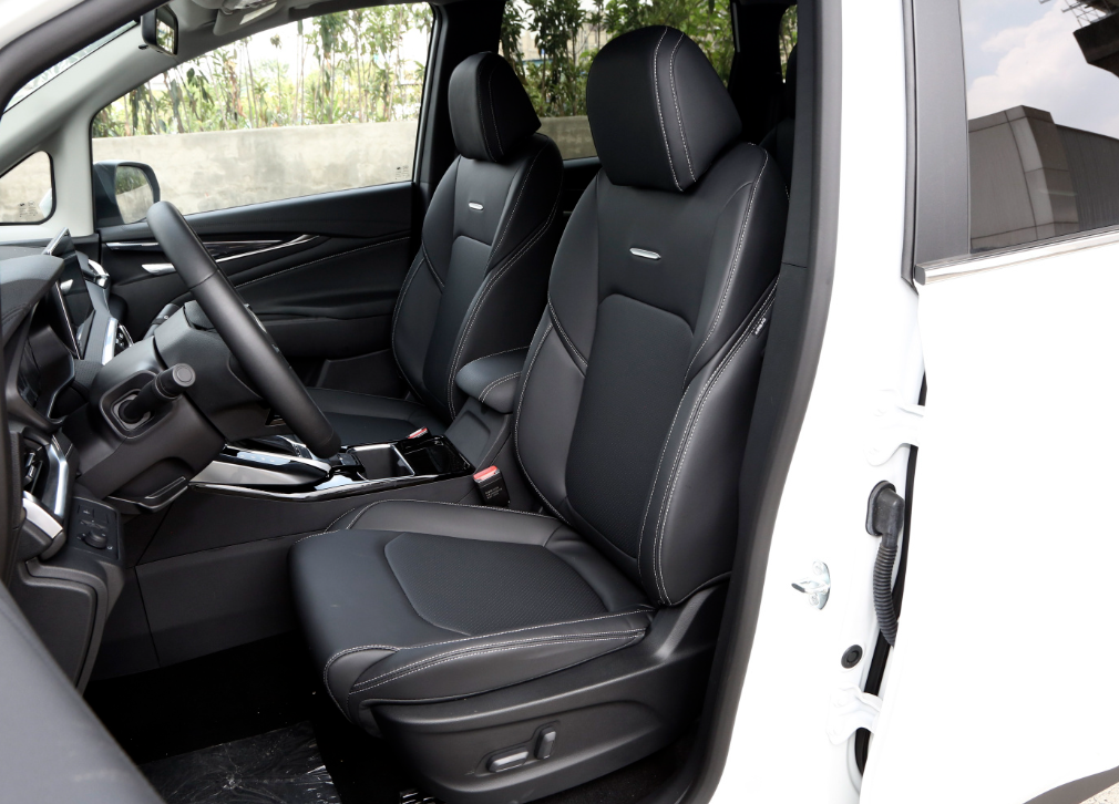 Saic Maxus Euniq 567 Seven-seat Pure Electric MVP Used Private EV Car 4650*1850*1715mm