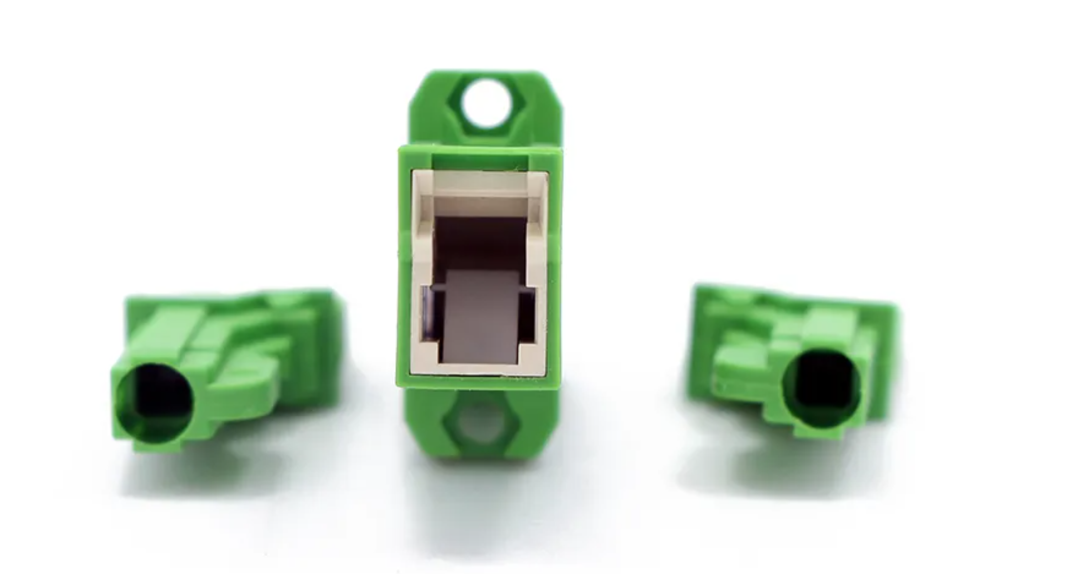 Simplex Fiber Cores PBT FTTH E2000 APC Fiber Optic Adapter for Material Performance