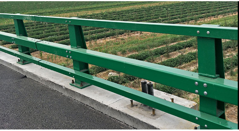 Standard AASHTO M-180 Crash Barrier Protective Guardrail For Bridge Protection