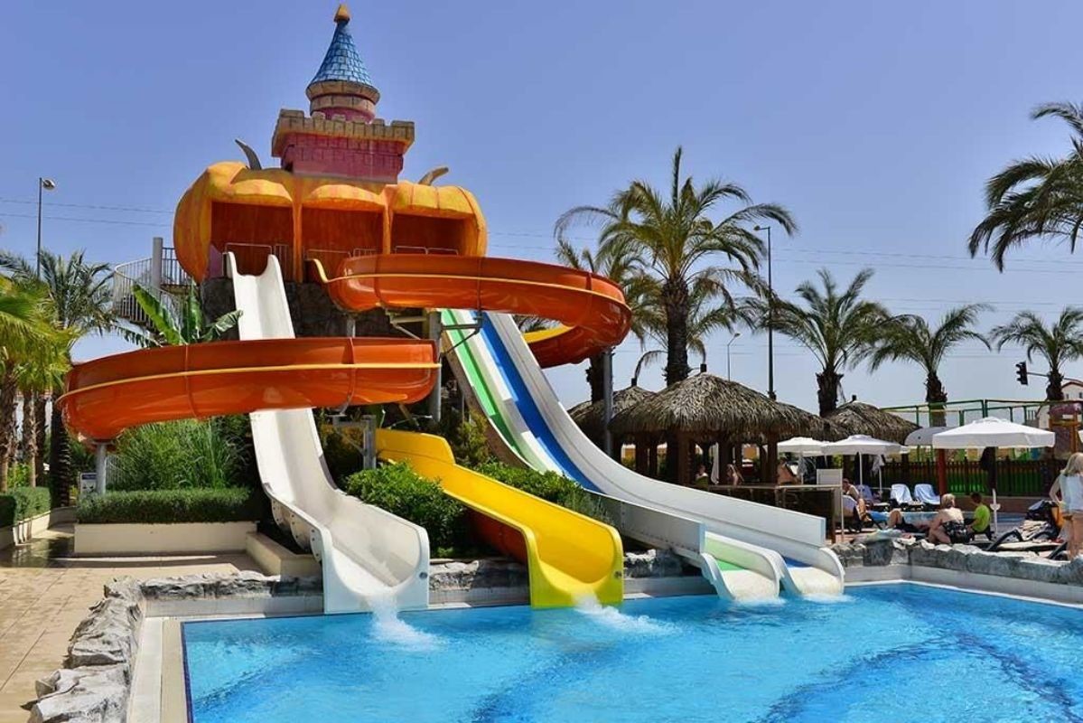 Water Aqua Park Equipment Playground Fiberglass Slide Set For Kids