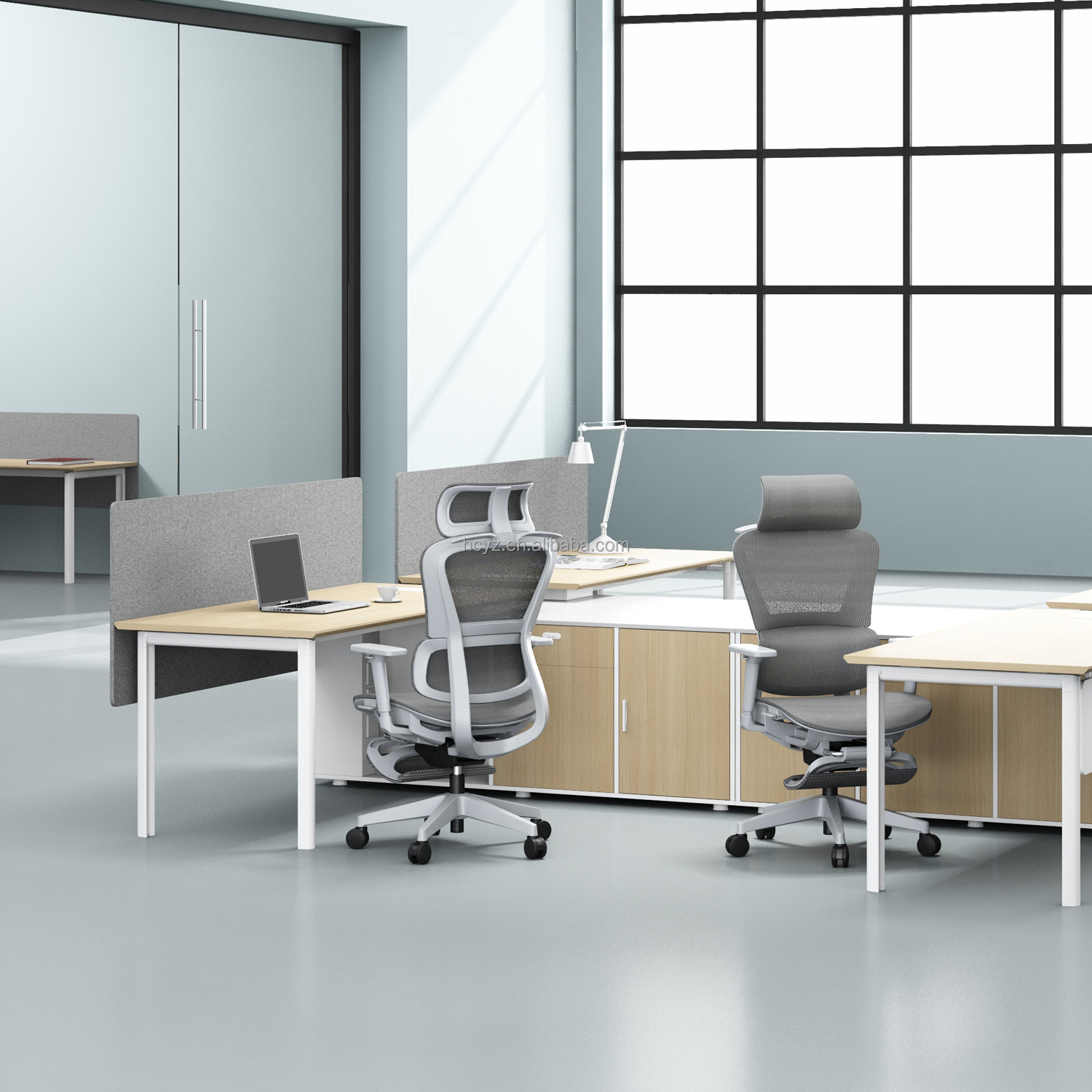 Experience Unmatched Comfort and Style with 105A Adjustable Mesh Office Manager Chair