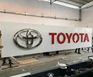 China Professional LED Logo Sign Board Luminous Words Car Advertising Brand Logo wholesale
