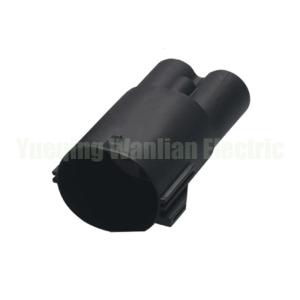 China 4 Pin 7282-8497-90 Waterproof Tank Electric Fan Connector Radiator Male Plug wholesale