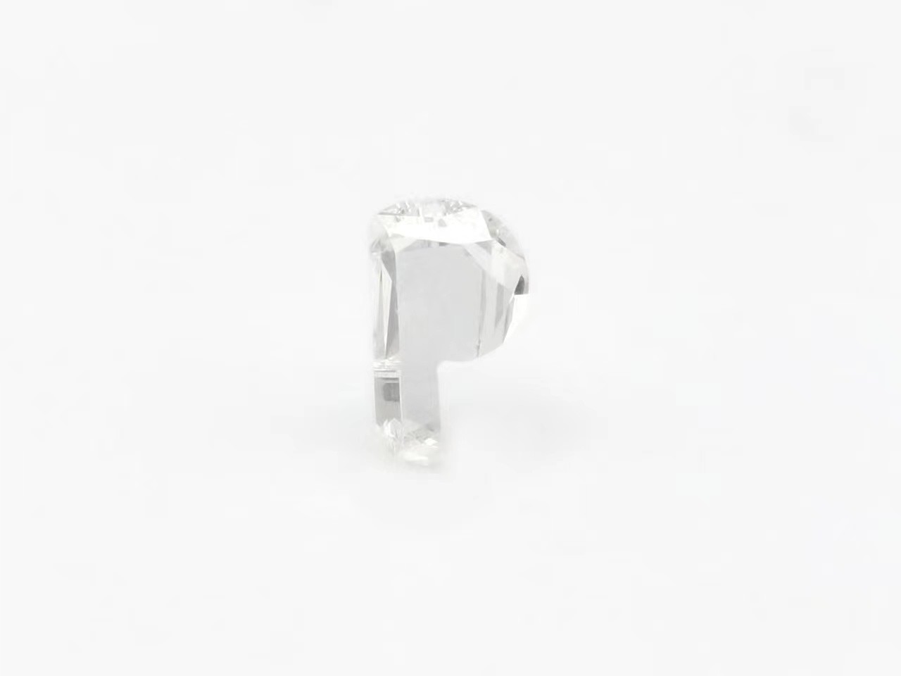Letter Shape Diamonds Colorless Lab Made Diamonds CVD Synthetic Diamonds Lab Created