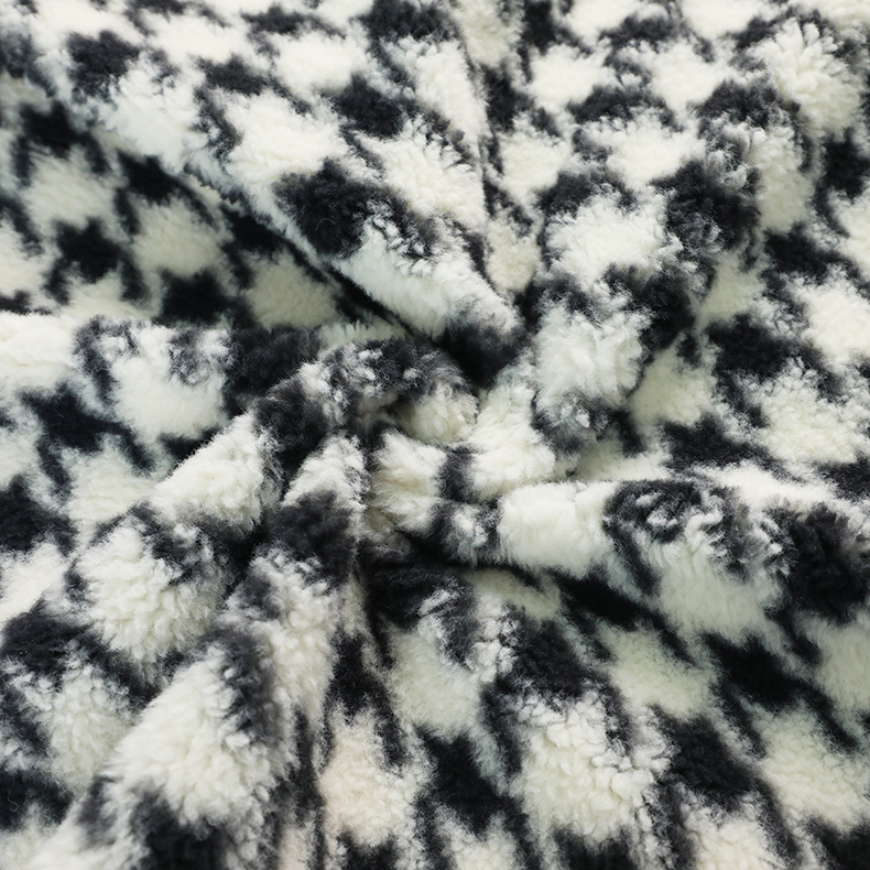100% Polyester Textile One Side Printing Sherpa Fleece Fabric For Garment