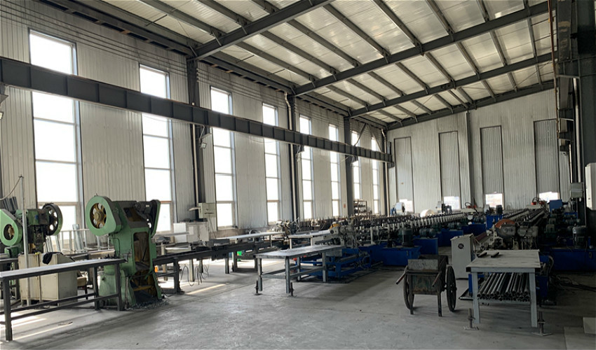 HDG 50g/M2 Metal Chain Link Fencing For Railway Highway