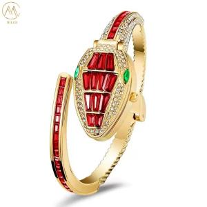 China Miler Hot Sell Bracelet Wrapped With Diamond Clamshell Creative Women Watch wholesale