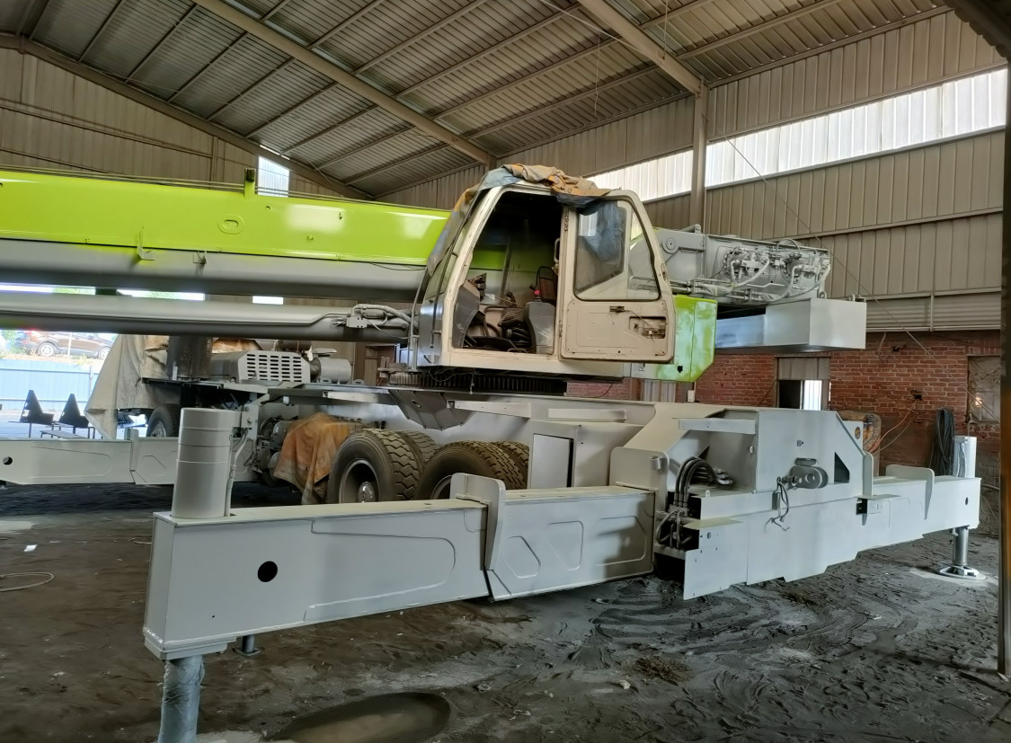 Zoomlion 70t Refurbished Truck Mounted Crane 75km/H Anti Collision