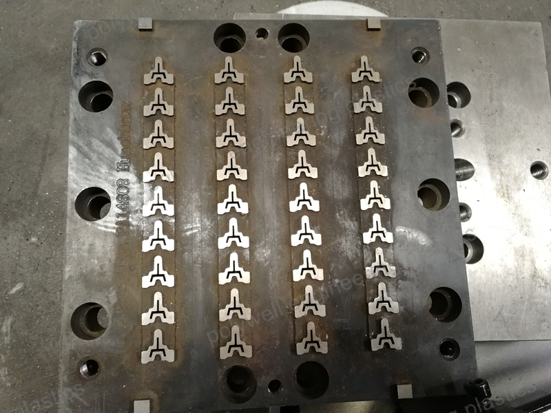PA Thermal Barrier Profile Extrusion Mold For Extruder Machine