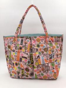 China Various Colors / Sizes Polyester Handbags For Women Waterproof Leisure Style wholesale