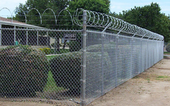 2.4M height x 10M Length Gal Chain Link/cyclone fence/hurricane fence