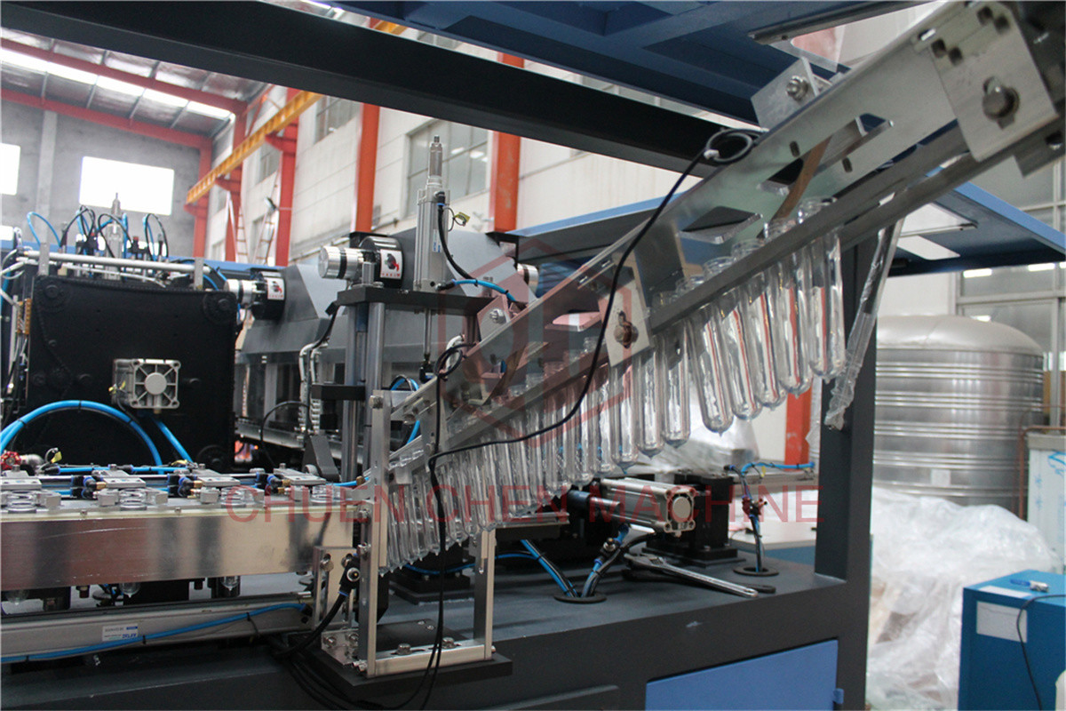 Soft Drink PET Bottle Blow Molding Machine Bottled Water Manufacturing Equipment