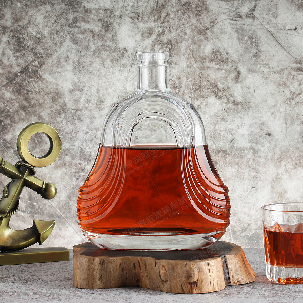 Glass Lid Personalised Whiskey Bottle 200ml 500ml 700ml 750ml For Beverage And Industrial