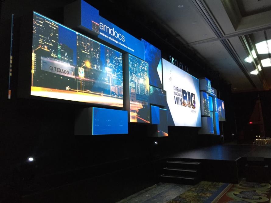 Pitch 2.97mm SMD2121 Led Panel Stage Background Indoor Led Screen Hire