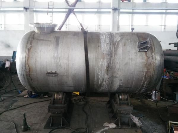 Quality Vertical Type Vacuum Cast Iron Pressure Vessel Tank Mirror Polish for sale