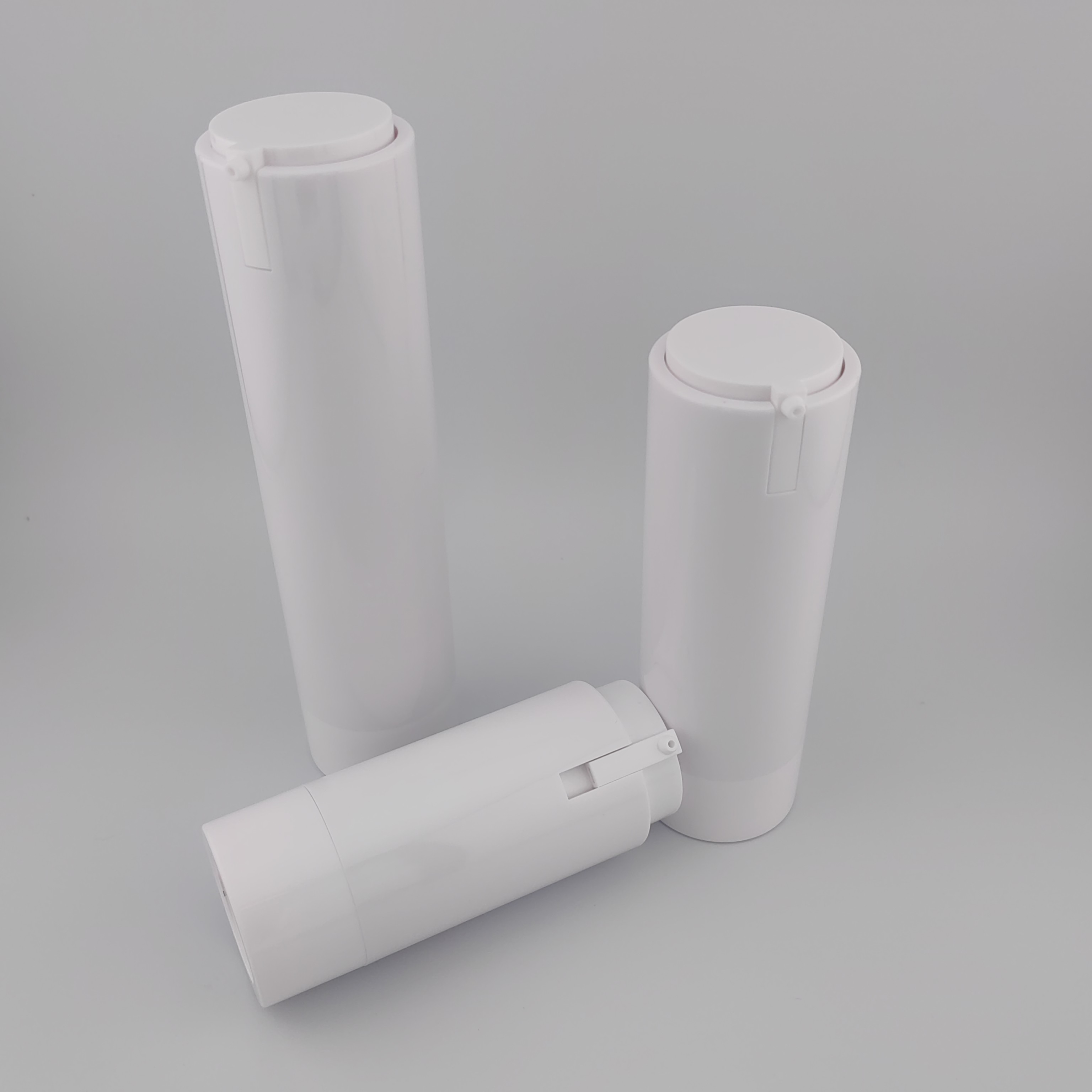Airless Pump Bottle With Glossy Surface And ISO Certification Screw Down Up Bottle