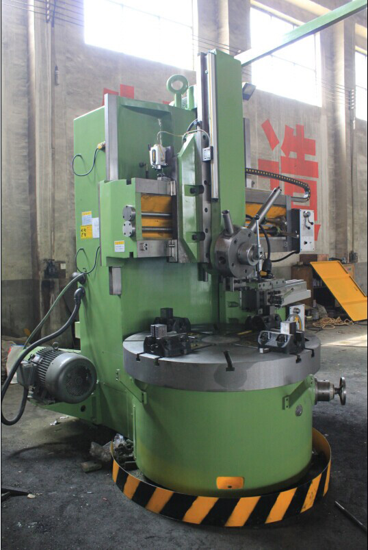 Low Cost Heavy Duty Vertical Turning Lathe Machine CNC Metal Spinning Single Column