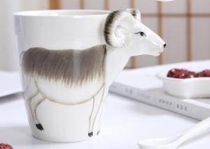 China Three Dimensional Cattle 15 Ounce Painting Ceramic Mugs wholesale