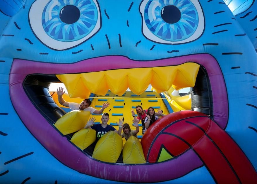 300M Long Monster Obstacle Course Inflatable Sports carnival Games Child Play For Outdoor