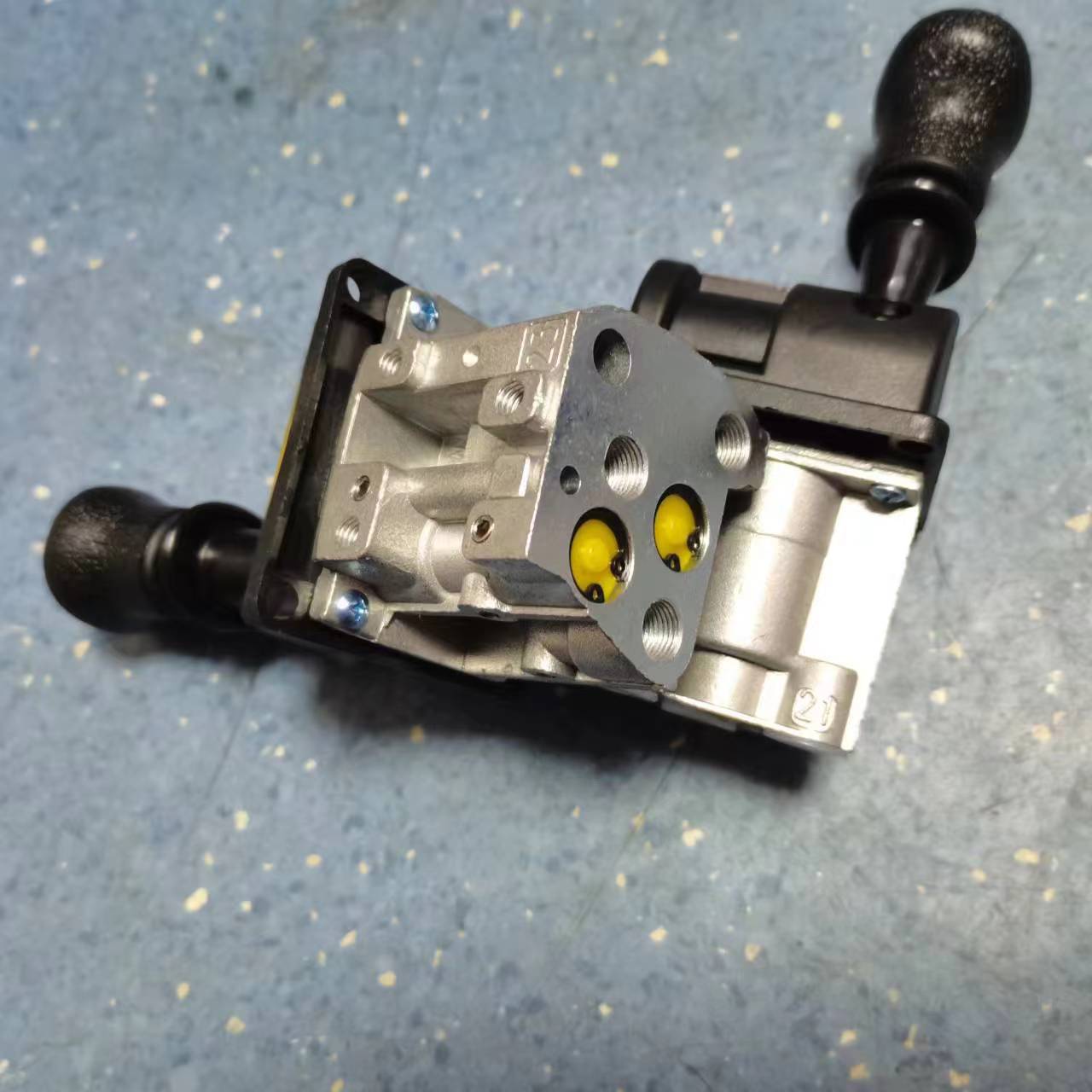 2006- Year Proportional Control Air Valve for Dump Truck 14750667H of HAW Truck Parts