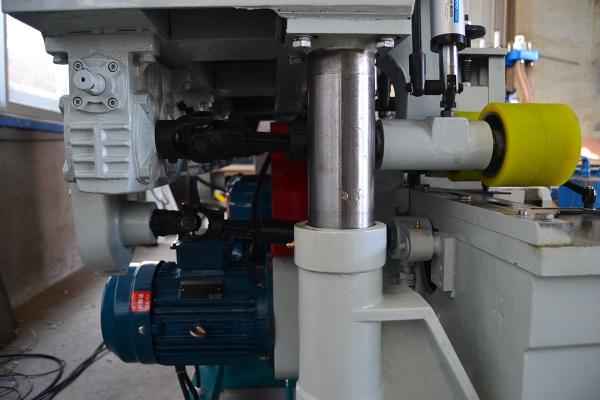 Wood floor wood planer