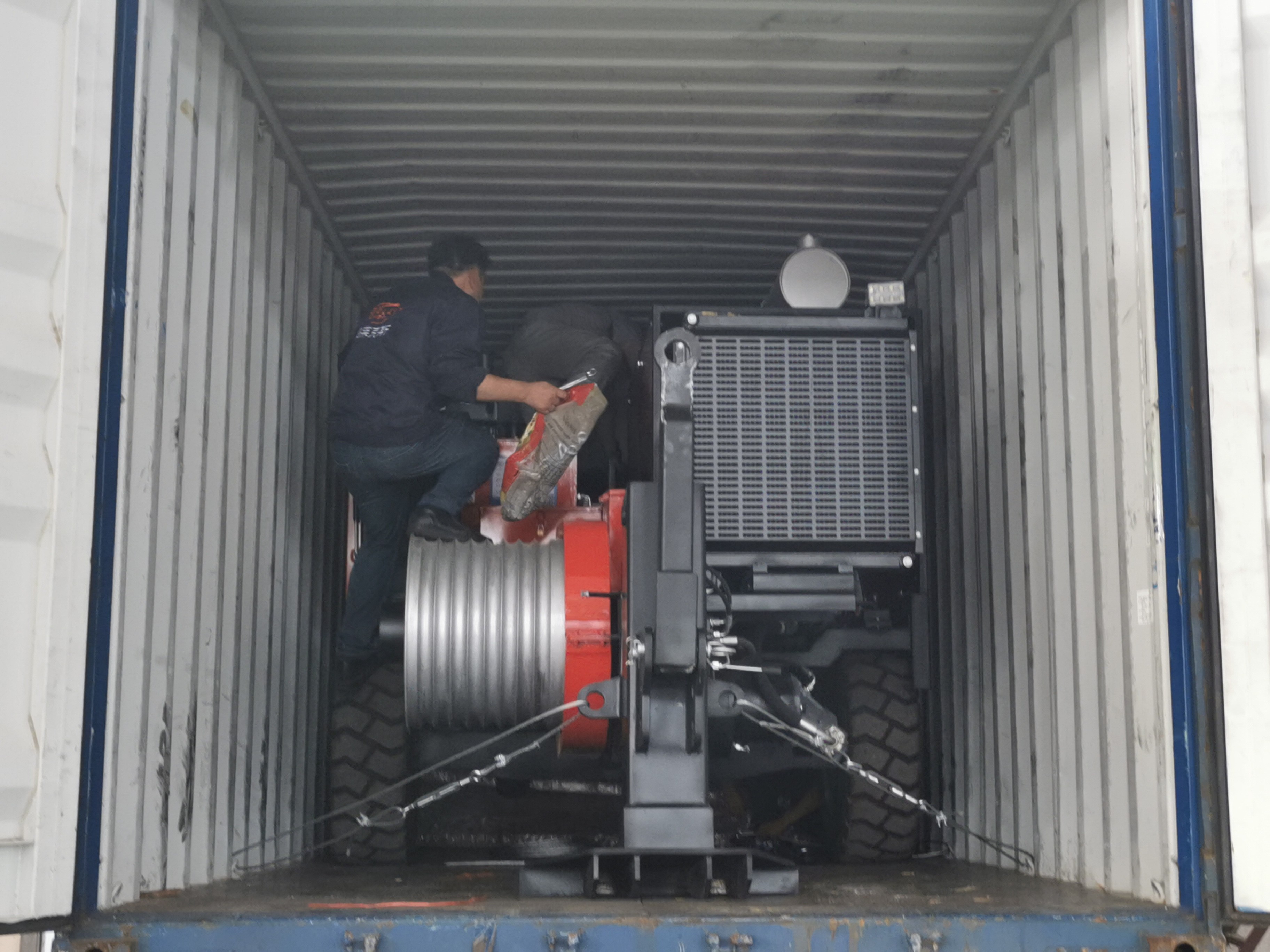 Bull Wheel Cable Pulling Max 9T Transmission Line Stringing Equipment