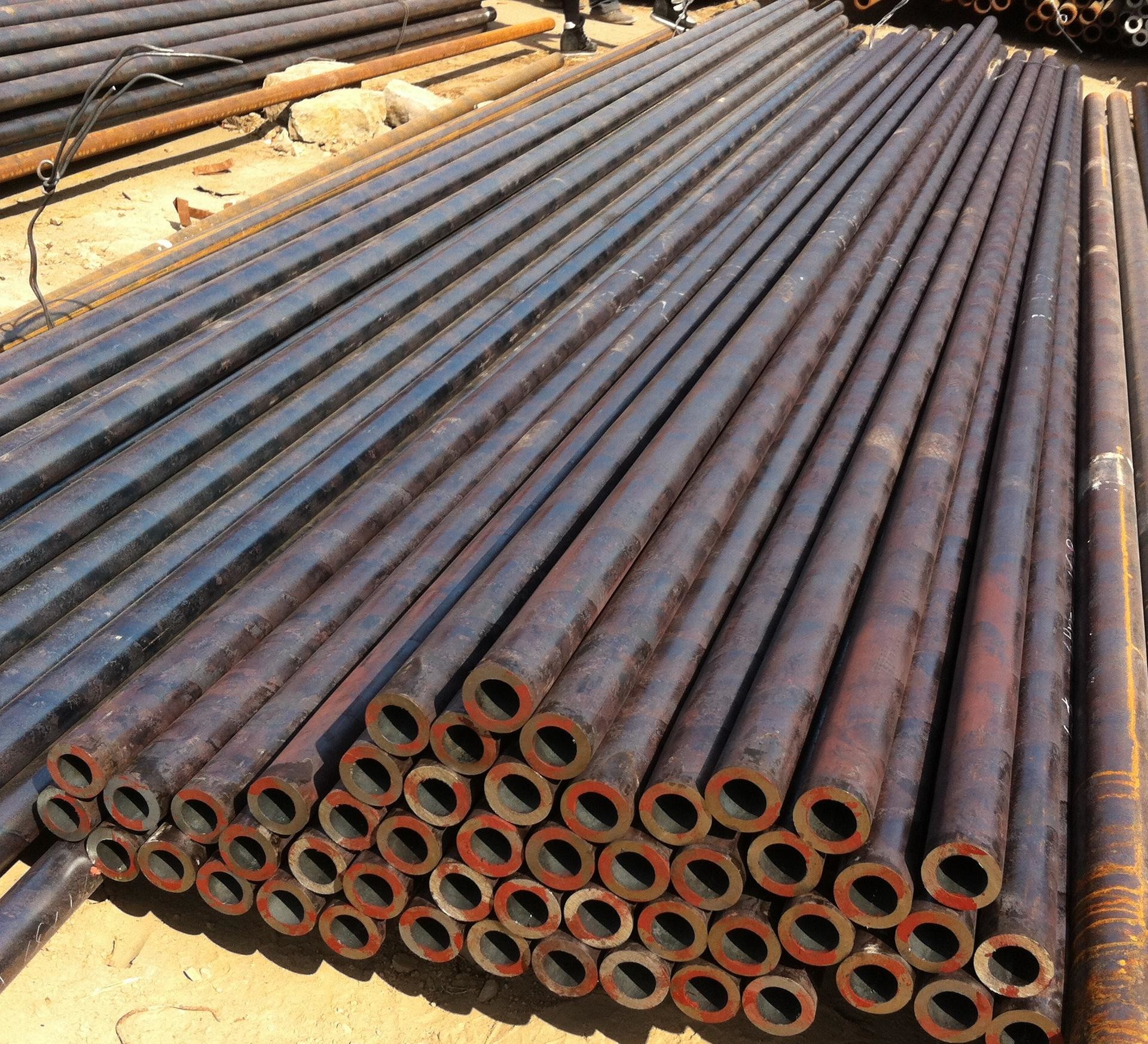 42CrMo4 Alloy Seamless Steel Tube 200mm 4140 Hot Rolled Pipe