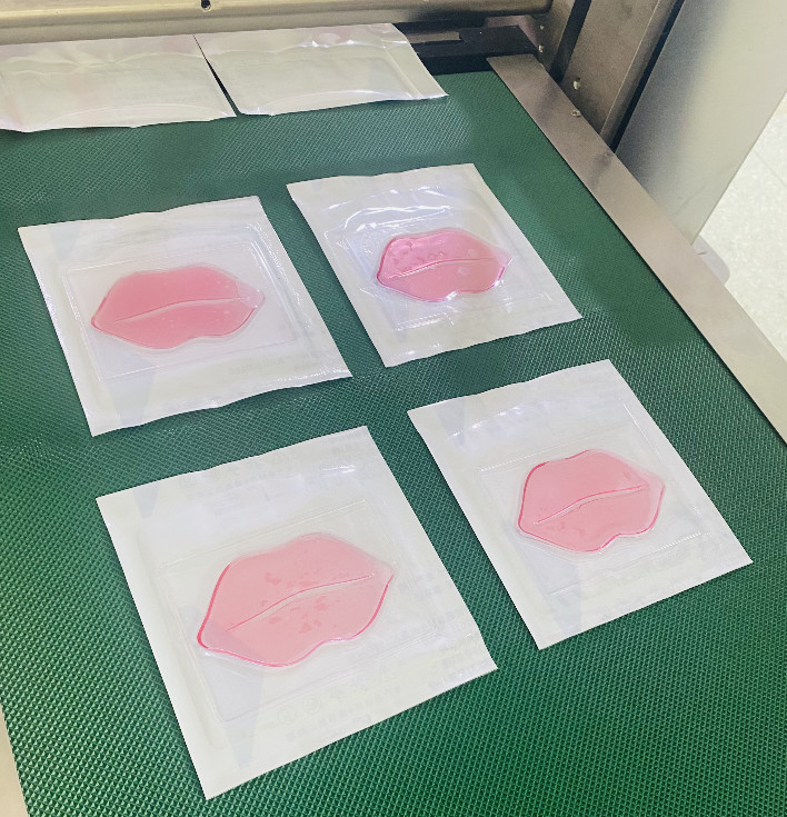ODM Lip Mask Cosmetic Side Sealing Packing Machine Intact 220V