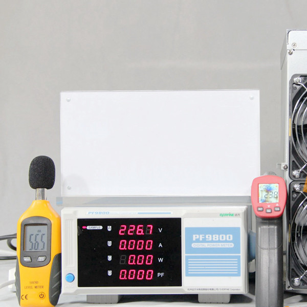 Bitcoin S17+ 76T Antminer BTC Miner 3040W ASIC Mining Machine