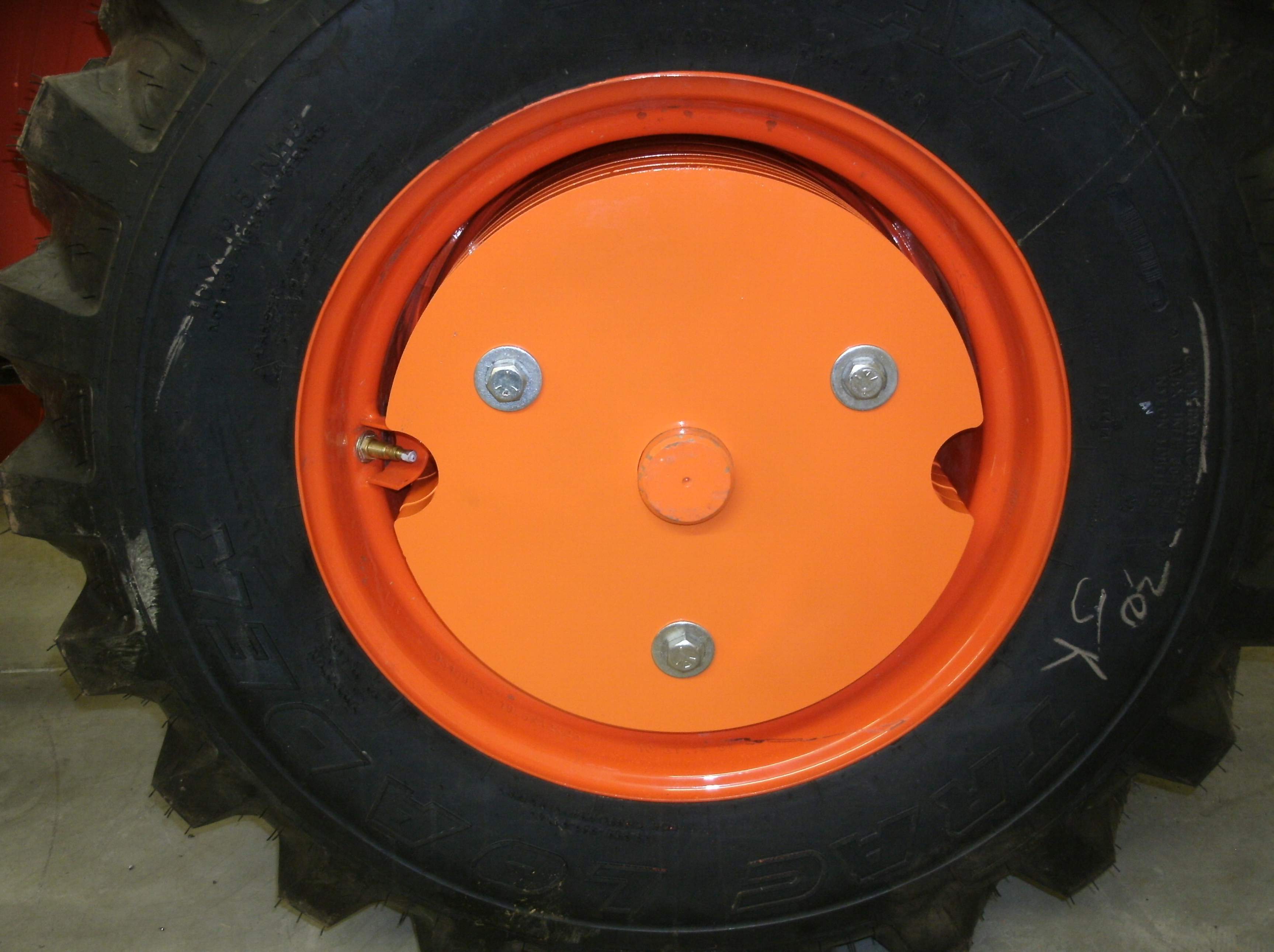 Farm Tractor Rear Wheel Weight for Improved Fuel Efficiency