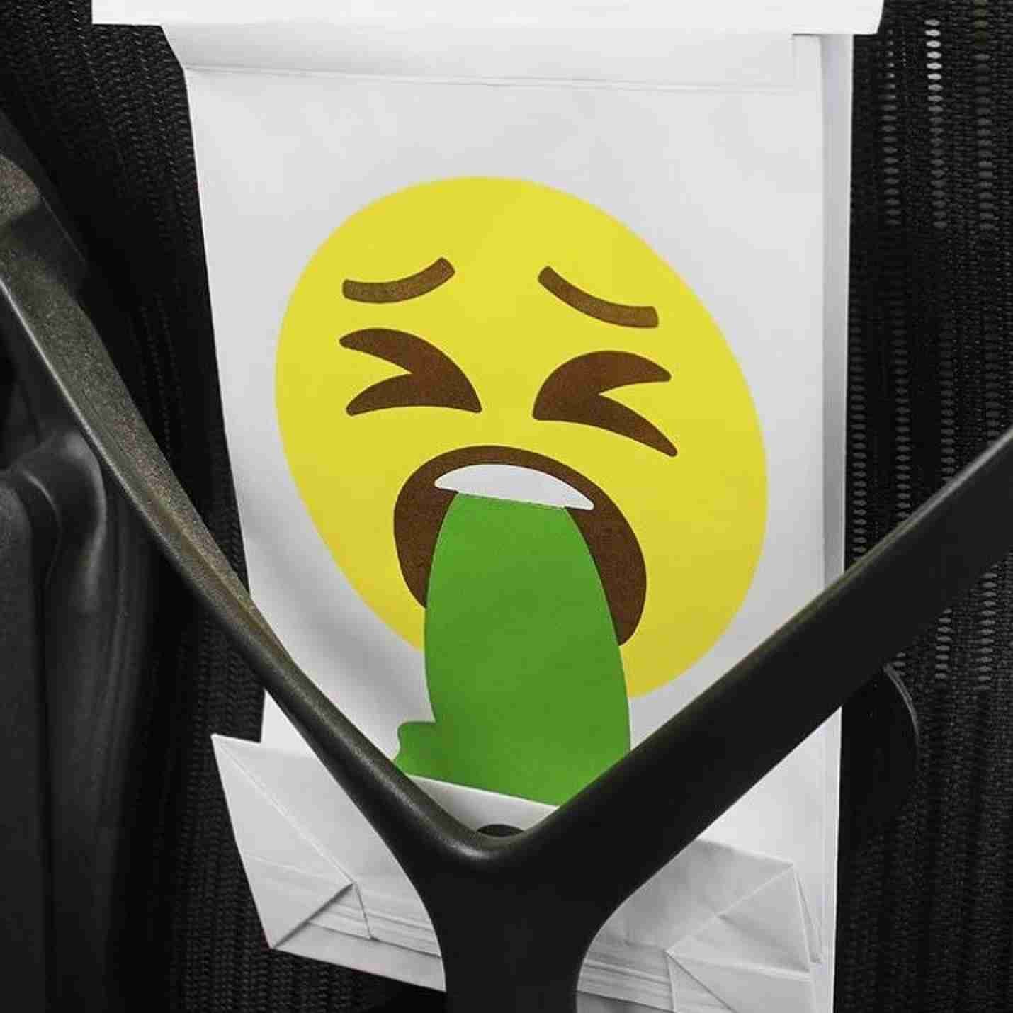 PE Lamination Disposable Airline Puke Bags Sos Paper Bag For Travel