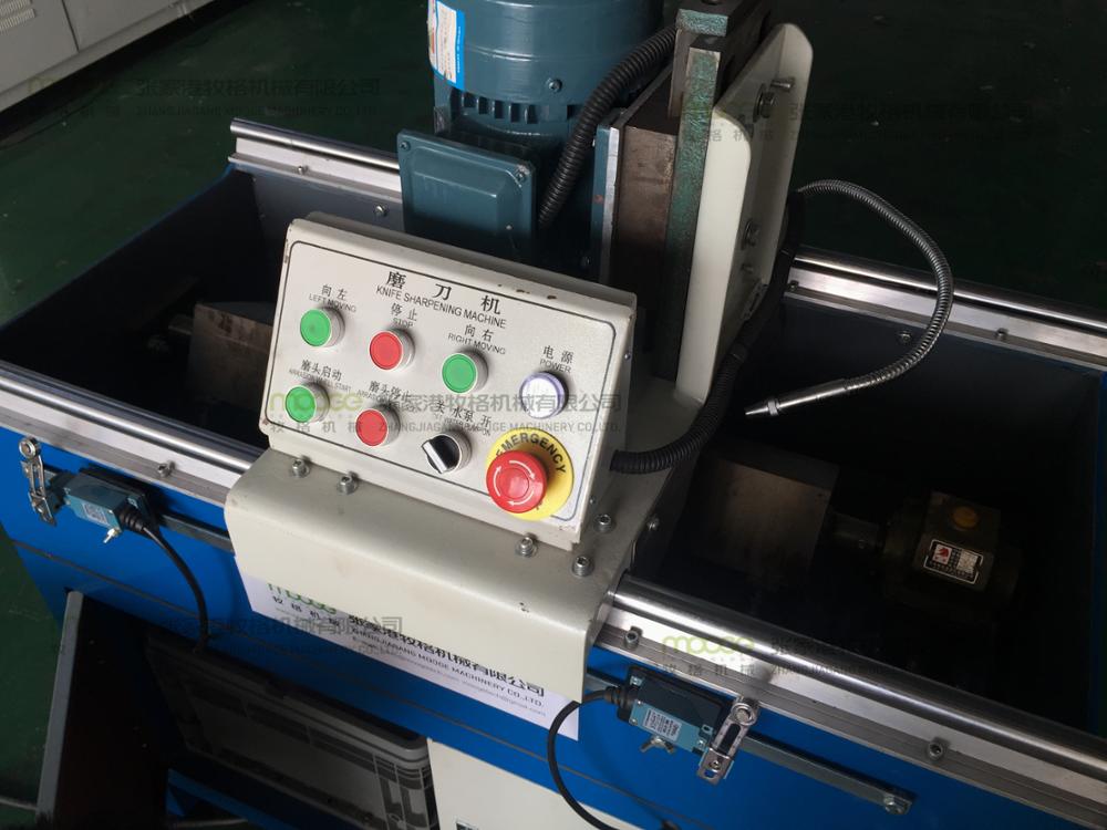 Semi Automatic Plastic Auxiliary Machinery 1000mm Crusher Chipper Knife Grinder