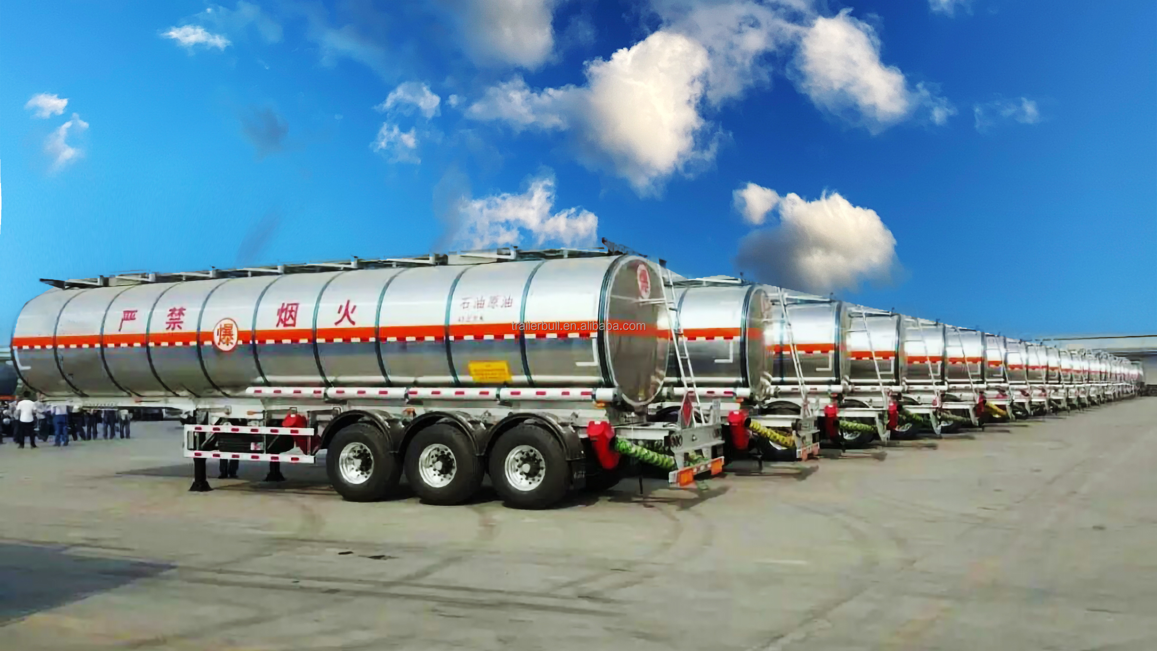 43500L 3 Axles Carbon Steel Insulated Tanker Trailers For Palm Oil Crude Oil Bitumen