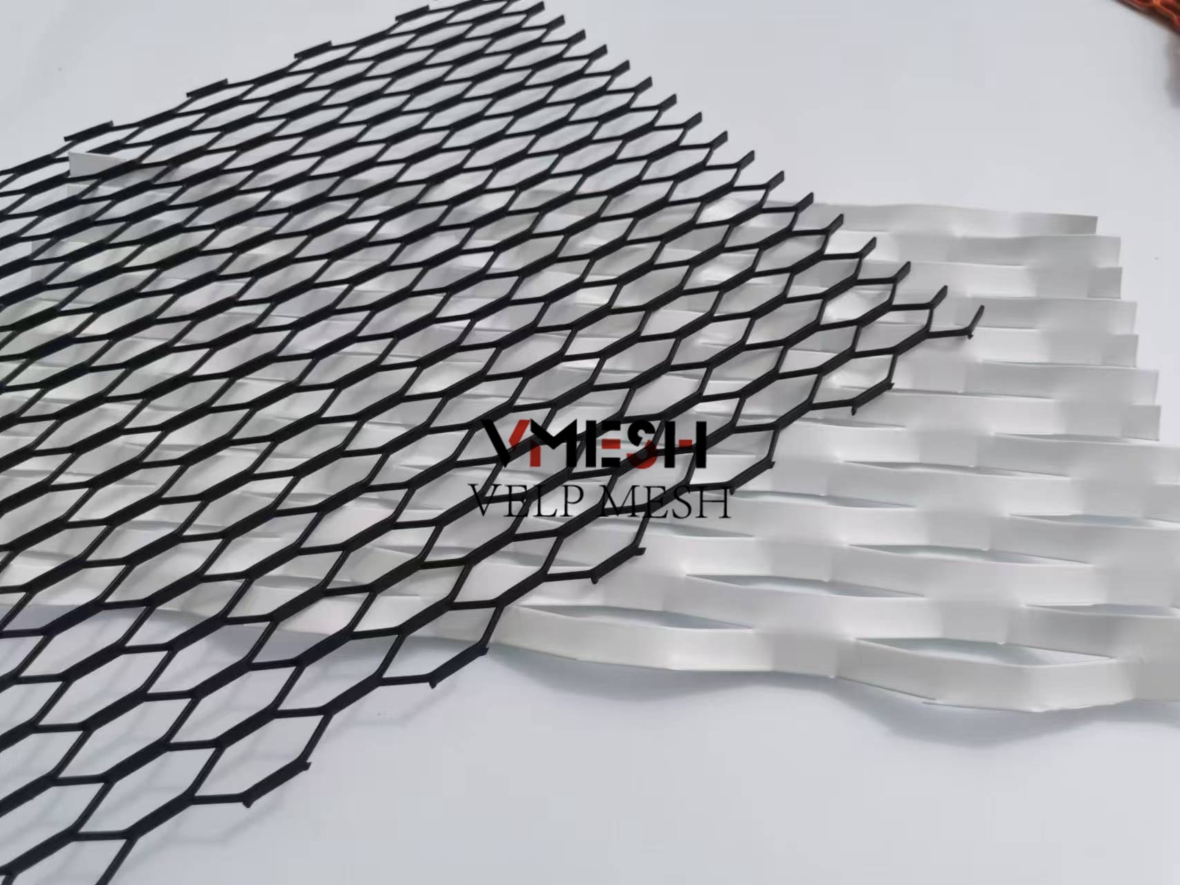 Customized Powder Coated Wall Cladding Expanded Metal Facade Mesh
