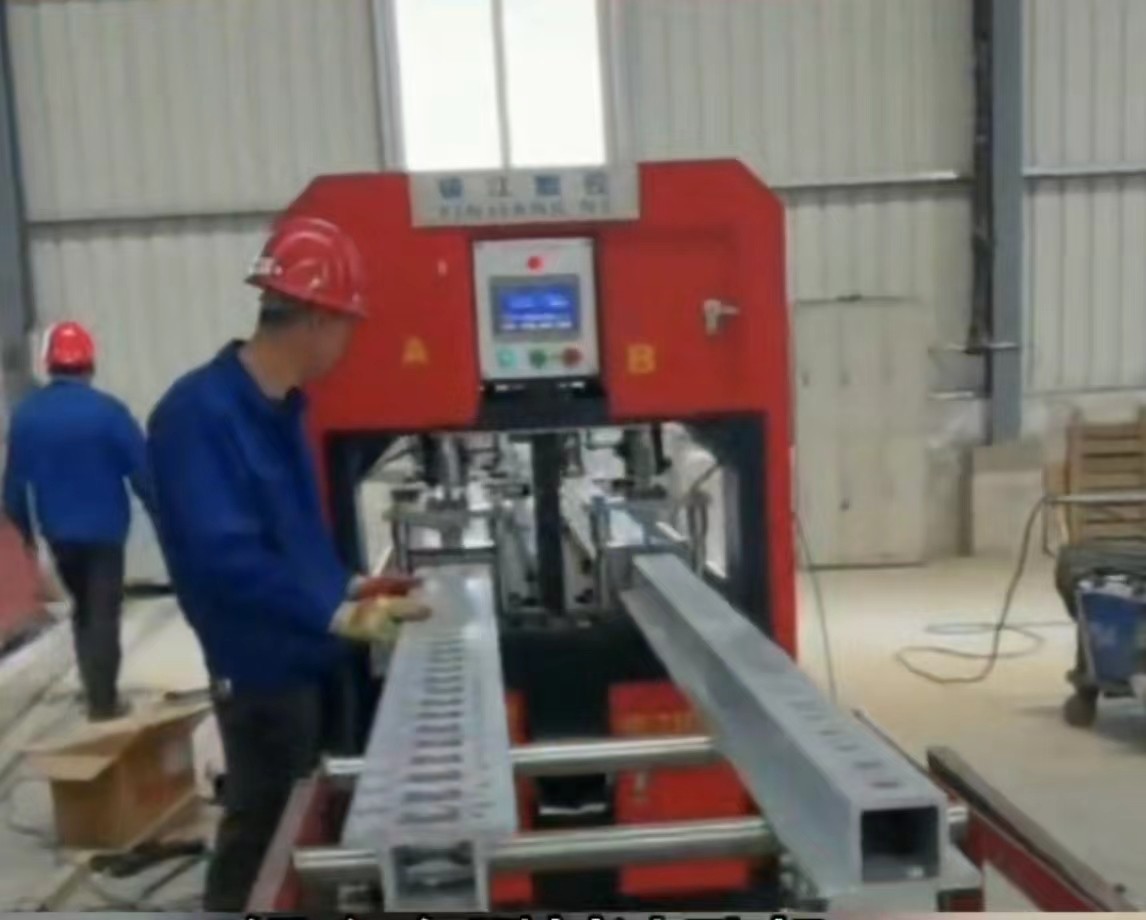 PM-100 Electric CNC Steel Plate Punching And Shearing Machine