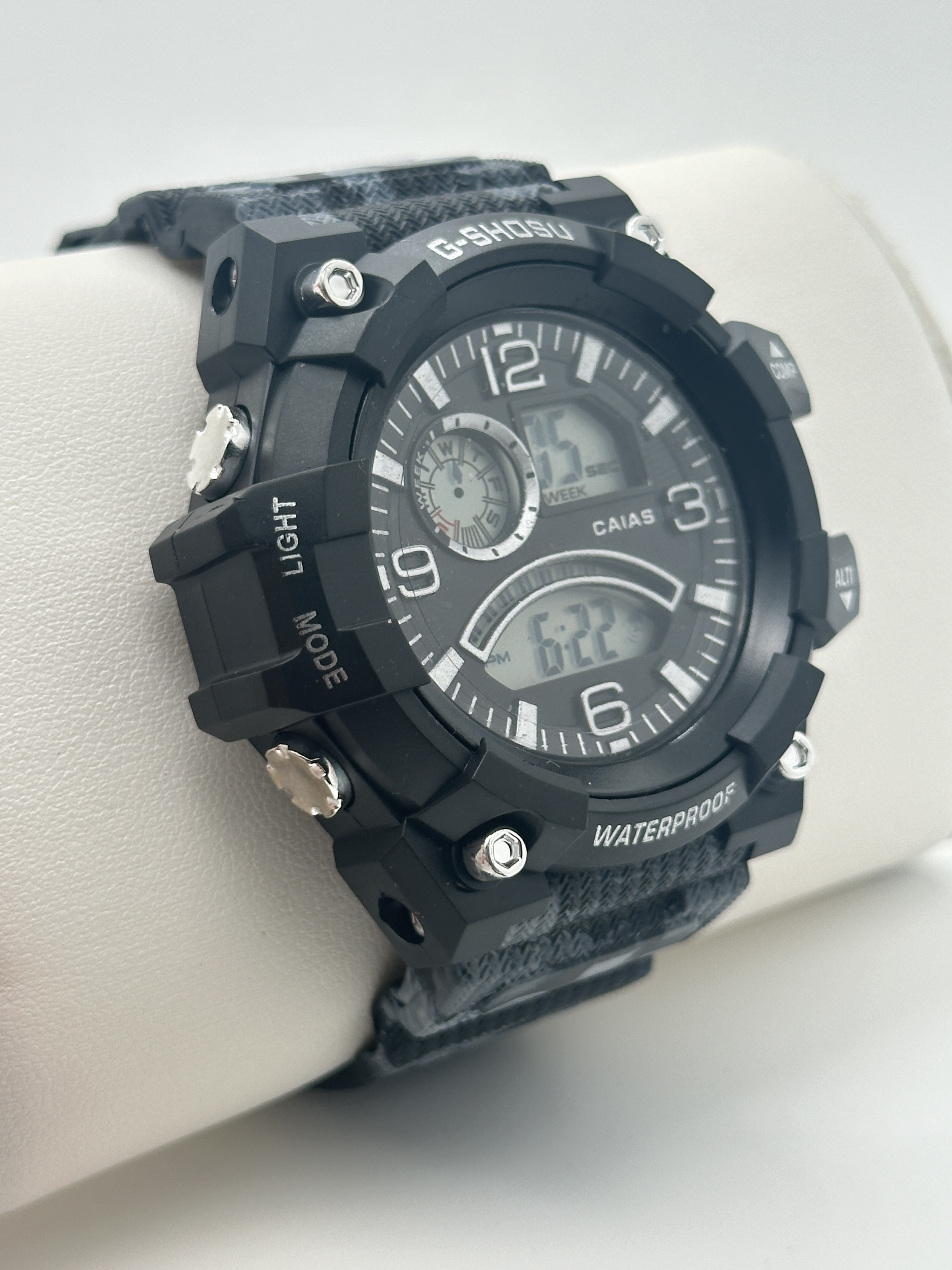 Multi Functional Digital Sport Watch With Rubber Band 100 Meters Water Resistance