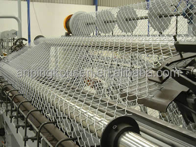 Metal Type Steel Chain Link Netting Fence for Football Court School Sports Playground