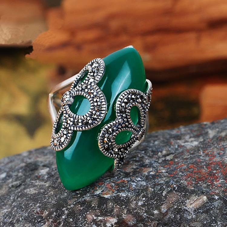 925 Vintage Sterling Silver Marcasite Ring with Green Onyx (R111704)