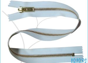 China Long Metal 8# Golden Big Teeth Zipper Close End White Tape For Garment / Textile wholesale