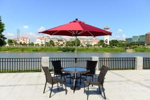 China wholesale cheap umbrellas used patio umbrellas wholesale