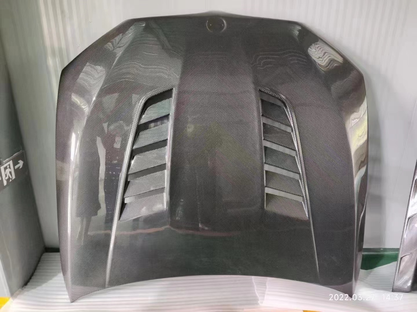 For BMW 5 Series G30 G38 F90 Carbon Fiber Machine Cover G30 G38 F90 Dry Carbon Fiber Engine Hatch Cover