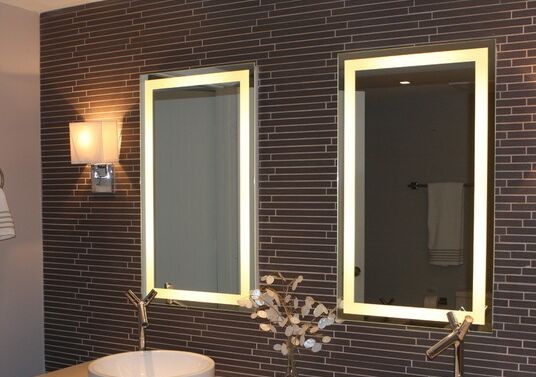 Custom Lighted Bathroom Smart Vanity LED Mirror with Rust Resistant Metal Chassis