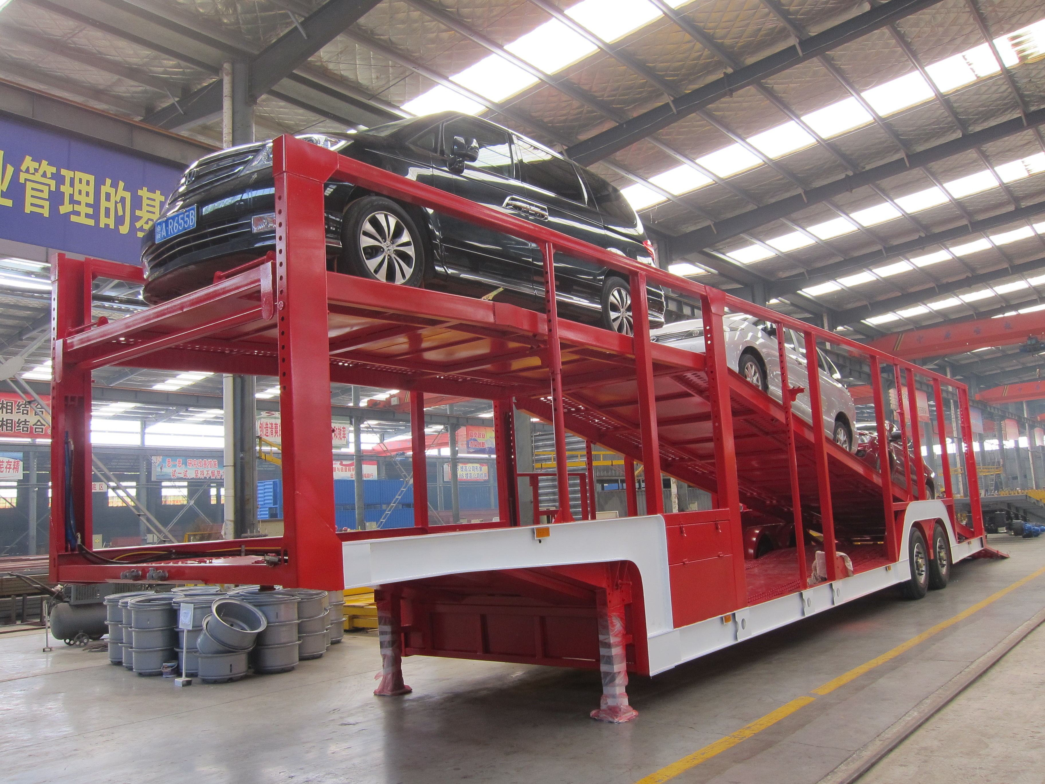 3 Axles Car Carrier Semi Trailer with Steel Material and 40000KG Payload