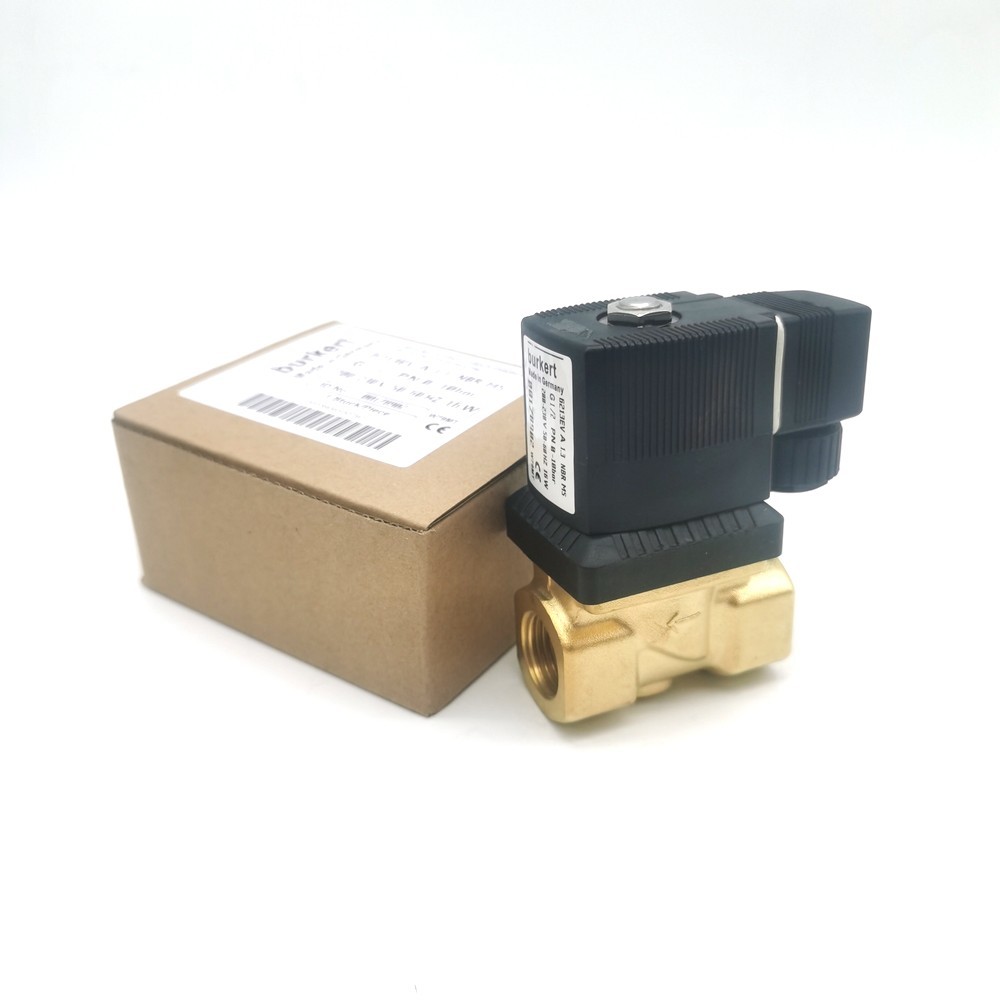 00126206 Burkert Solenoid Valve 6014 D Normally Open G1/4 2.5 Flow Hole AC24V 8W Brass Valve Body