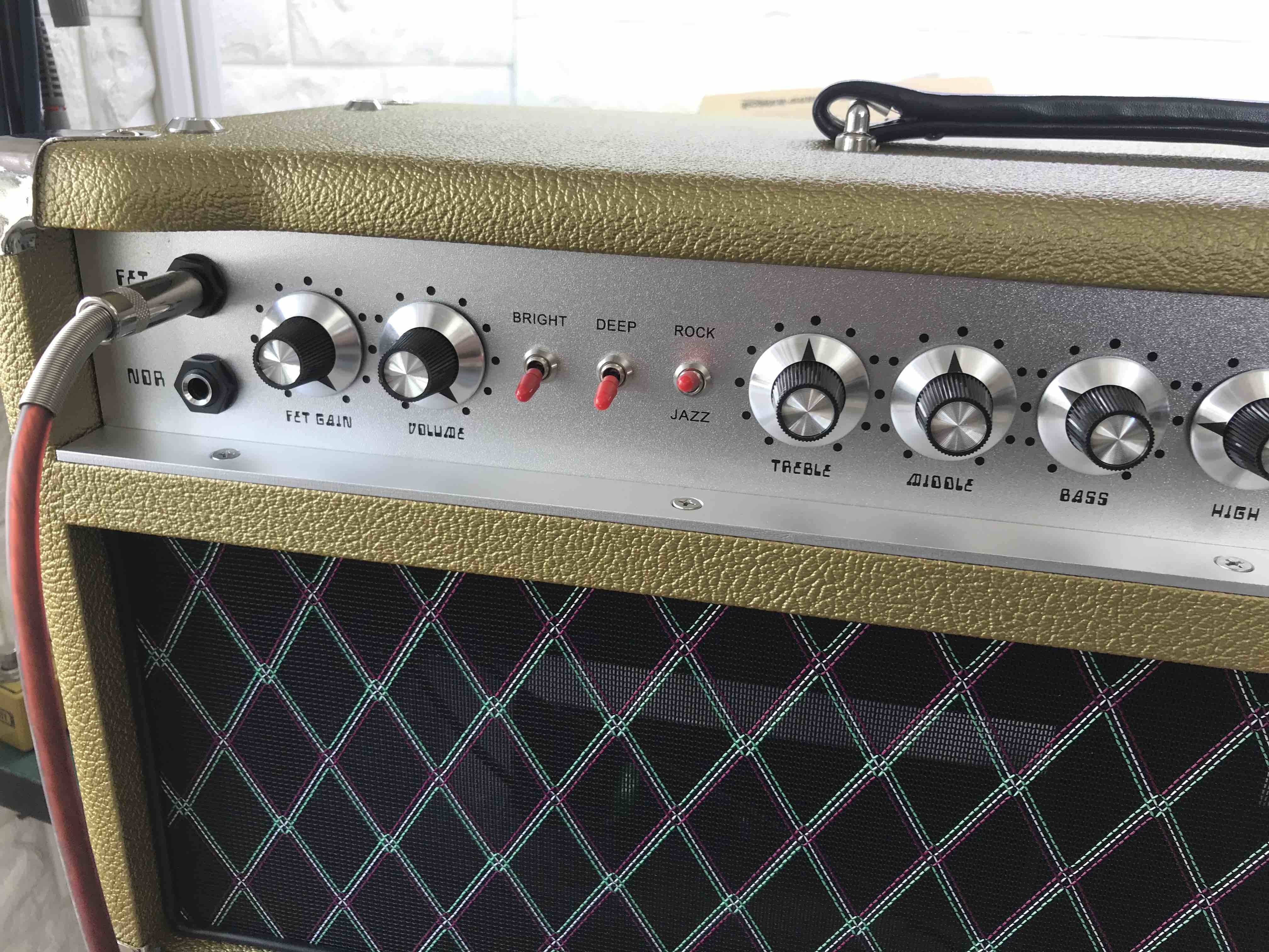 Grand Amplifier D-Style Pedals SSS100 Steel String Singer with FET GAIN, VOLUME, TREBLE, MIDDLE, BASS, HIGH, LOW, SEND,