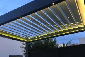 China Blade 260mm Louvered Pergola System Free Design Witn Blinds Aluminum Adjustable wholesale