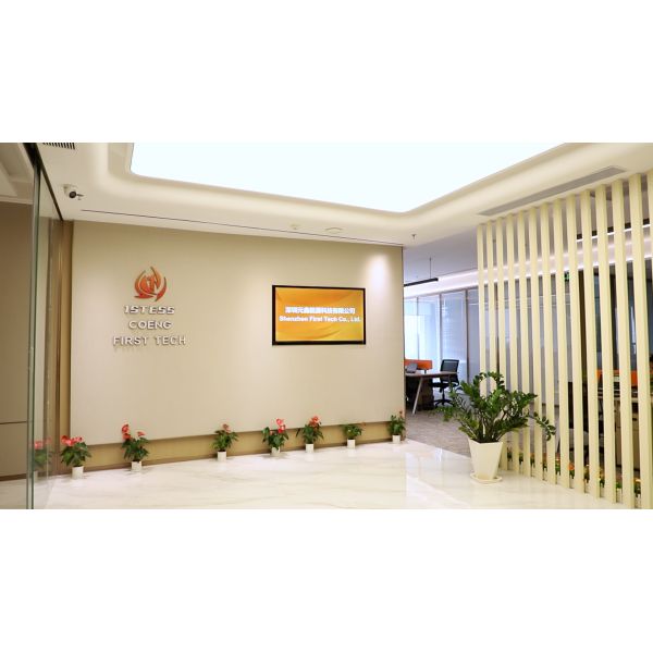 48V 5.5kW 6.2kW Single Phase MPPT Hybrid Solar Inverter Pure Sine Wave For Multiple Applications