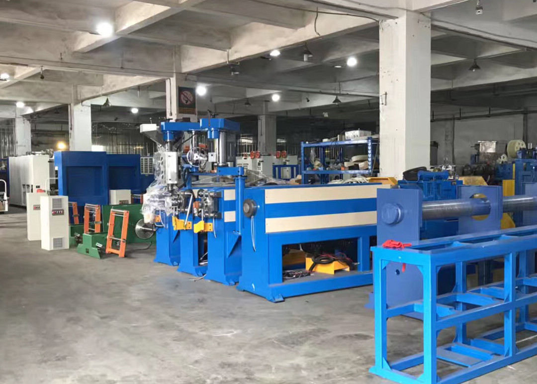 60KW Cable Extruder Machine , PVC Cable Extrusion Machine Line